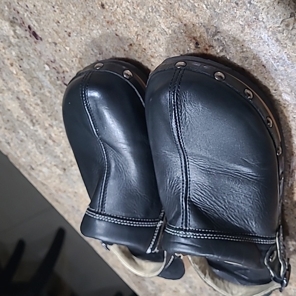 Earth Black Leather Clogs - Picture 11 of 12